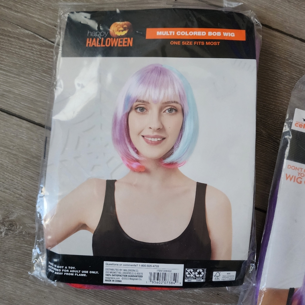 Colored wigs - Picture 7 of 13
